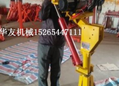 點(diǎn)擊查看詳細(xì)信息<br>標(biāo)題：華友機(jī)械車(chē)載小吊機(jī)(各種液壓式小吊機(jī)） 閱讀次數(shù)：8912